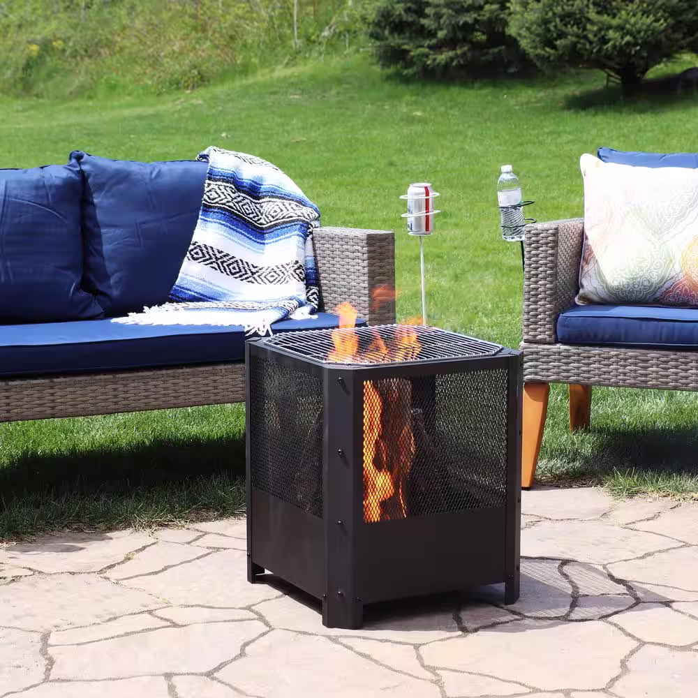 Sunnydaze Decor Grelha 16 in. Square Outdoor Steel Fire Pit with Grilling Grate